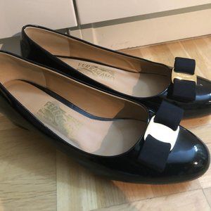 Salvatore Ferragamo Vara Black Patent Shoe…